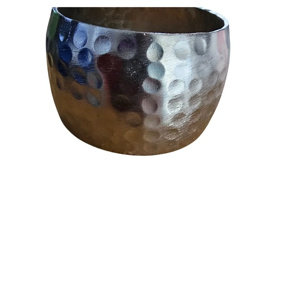 Sigma Product hammered metal